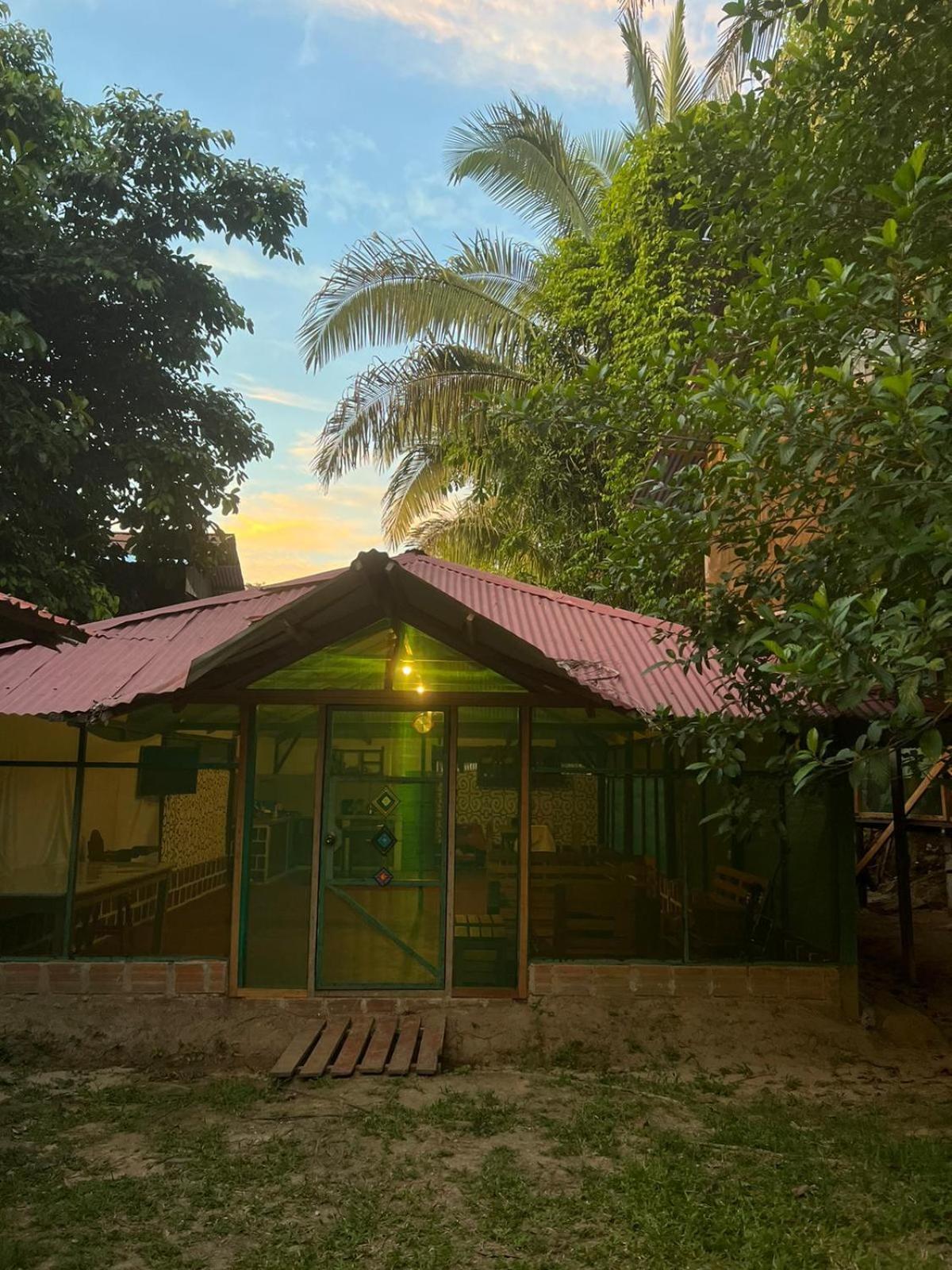 Chaikoni Lodge Pucallpa Bagian luar foto