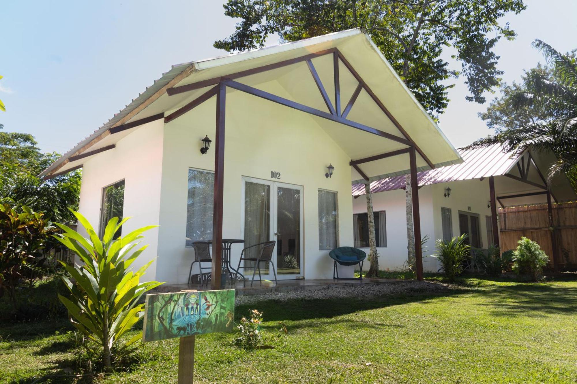 Chaikoni Lodge Pucallpa Bagian luar foto